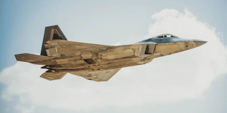 España cierra su espacio aéreo a operaciones militares contra Irán y frena apoyo a EE. UU. e Israel.