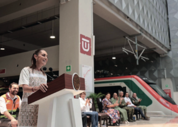 La presidenta Claudia Sheinbaum inaugura el Tren Felipe Ángeles.