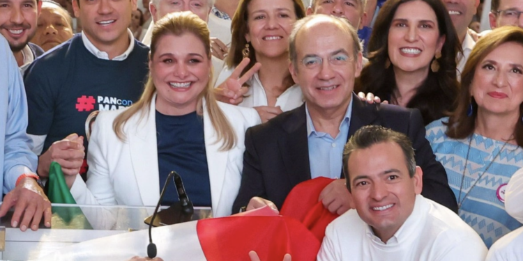 Felipe Calderón gobierna de facto en Chihuahua.